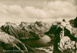 73773403 Hjorundfjorden Utsikt Fra Grotdalstind Hjorundfjorden - Noruega