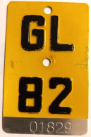 Velonummer Mofanummer Glarus GL 82 - Nummerplaten