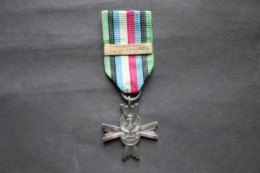 Médaille Ancienne POLOGNE  Croix  Du Combattant à L'étranger Barrette Falaise Chambois 1939 1945  Poland - Otros & Sin Clasificación