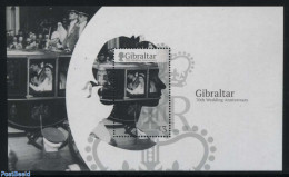 Gibraltar 2017 70th Wedding Anniversary S/s, Mint NH, History - Transport - Kings & Queens (Royalty) - Coaches - Familias Reales