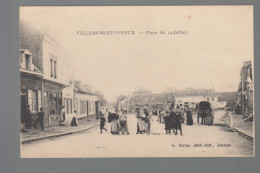 CP - 80 - Villers-Bretonneux - Place Du 14 Juillet - Villers Bretonneux