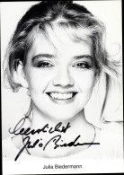 Photo Schauspielerin Julia Biedermann, Portrait, Autogramm - Actors