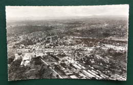 Yaoundé, Vue Aérienne, Lib "Au Messager", N° 1371 - Kameroen