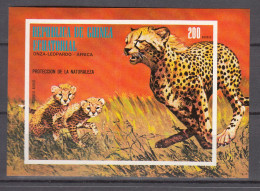 Eq Guinea 1976,1V In Block,IMPERF,leopard,luipaard,MNH/Postfris(L4457) - Raubkatzen