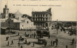 Alger - Place Du Governement - Tramway - Alger