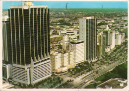 CPM - P - USA - ETATS UNIS - FLORIDE - MIAMI - DOWNTOWN MIAMI - THE MAGIC CITY WITH BISCAYNE BOULEVARD IN THE FOREGROUND - Miami