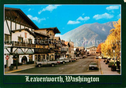 73070469 Leavenworth_Washington Strassenpartie Herbststimmung Berge - Sonstige & Ohne Zuordnung