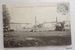 63 - LEZOUX ( Erreur D'impression: LEYOUX) - Place Du Marché Aux Bois - Alambic - 1905 - Lezoux