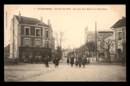 93 - VILLEMOMBLE - LA SALLE DES FETES - VUE PRISE DE LA PLACE DE LA REPUBLIQUE - Villemomble