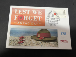 24-4-2024 (2 Z 52) Australia ANZAC 2024 - Special Cover Postmarked 25 April 2024 (Let's We Forget NZ Hat) - Militares