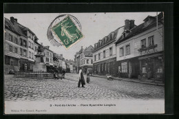 CPA Pont-de-l`Arche, Place Hyacinthe Langlois  - Pont-de-l'Arche