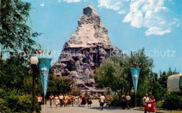 73051512 Disneyland_California Snowcapped Matterhorn Towers Of The Magic Kingdom - Altri & Non Classificati