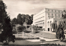 01 DIVONNE LES BAINS LE CASINO ET LES JARDINS - Divonne Les Bains