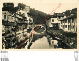 64.  SAINT JEAN PIED DE PORT . Vieilles Maisons Sur La Nive . - Saint Jean Pied De Port