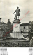 47.  NERAC .  Statue Henri IV . - Nerac