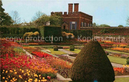 72762861 Hampton Court The King's Privy Garden Hampton Court - Herefordshire