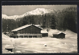 AK Davos-Dorf, Sprecher-Haus Im Schnee  - Davos