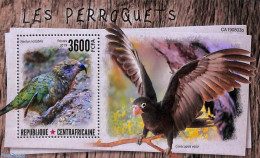 Central Africa 2019 Parrots S/s, Mint NH, Nature - Birds - Parrots - Repubblica Centroafricana