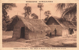 COTE D'IVOIRE - L'Etable De Béthléem...? Non Débuts De Mission Près De Soubré - Animé - Carte Postale Ancienne - Elfenbeinküste
