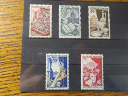 FRANCE, SERIE 970/974, LUXE**, COTATION : 42 € - Unused Stamps