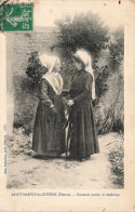FOLKORE - Costumes -  Saint Martin La Rivière (Vienne) - Costumes Ancien Et Moderne - Femmes - Carte Postale Ancienne - Costumes