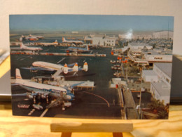 USA. LOS ANGELES.  AIRPORT. - Aerodromes