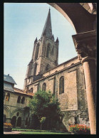 CPSM / CPM 10,5 X 15 Corrèze  TULLE La Cathédrale Notre-Dame - Tulle