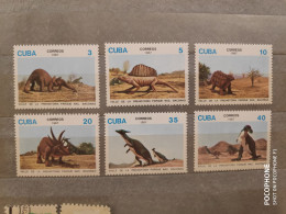 1987	Cuba	Animals  Dinosaurs  (F90) - Neufs