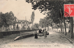 FRANCE - Dax - Boulevard Sdi Carnot Et L'Etablissement Thermal Des Baignots - Animé - Carte Postale Ancienne - Dax