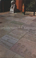 72308866 Hollywood California Footprints Of The Stars Forecourt Of Graumans Chin - Andere & Zonder Classificatie