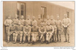 2 Cartes Photos Militaire .Groupe écrite En 1924 &  304 Sur Le Col - Uniforms