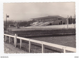 06 HIPPODROME De La Côte D'Azur CROS DE CAGNES Les Tribunes Vues D'une Haie D'Obstacle Champ De Courses VOIR DOS - Cagnes-sur-Mer