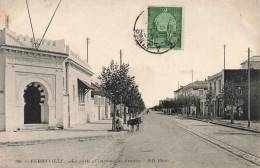 TUNISIE - Ferryville - Vue Sur La Poste Et L'avenue De France - Vue Générale - Animé - Carte Postale Ancienne - Tunesien