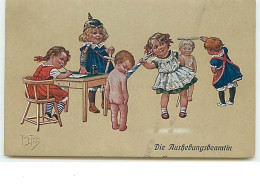 N°13767 - A. Thiele - Die Ausbebungsbeamtin - Fillettes Oscultant Des Bébés - Thiele, Arthur