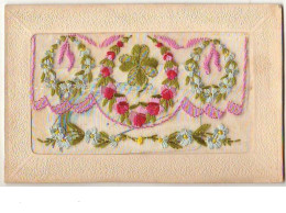 N°7458 - Carte Brodée Avec Rabat - Trèfle, Fleurs Roses Et Bleues - Embroidered