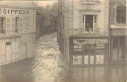 GISORS  CARTE PHOTO INONDATIONS DE  1925 - 1926   ENTREE DE LA RUE BALICHOUX - Gisors