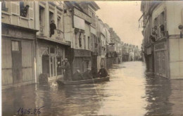 GISORS  CARTE PHOTO INONDATIONS DE  1925 - 1926   RUE CAPPEVILLE  CARTE EN L'ETAT  TRACE DE PLI - Gisors