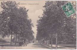 27 - EURE - VERNEUIL SUR AVRE - AVENUE DE LA GARE - VOITURE A CHEVAL - Verneuil-sur-Avre