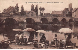 77 - MORET SUR LOING - SAN52012 - Le Pont Et Les Laveuses - Moret Sur Loing