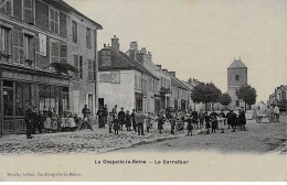 77 - LA CHAPELLE LA REINE - SAN57268 - Le Carrefour - La Chapelle La Reine