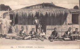 SENEGAL - SAN56345 - Village Africain - Les Bijoutiers - Métier - Sénégal