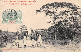 GUINEE - SAN56531 - Afrique Occidentale - Route Du Niger - Région De Timbo - Porteurs De Caoutchouc - Guinée