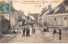 89 - SAINT SAUVEUR - SAN54849 - Une Noce - Rue Du Grand Jeu - Saint Sauveur En Puisaye