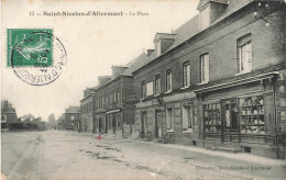 FRANCE - Saint Nicolas D'Aliermont - Vue Sur La Place - Animé - Carte Postale Ancienne - Autres & Non Classés
