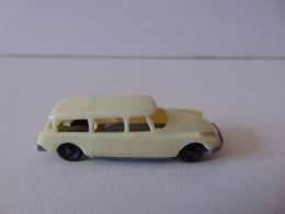 Voiture Miniature " Break ID 19 Citroën " Cadum - Jouets Anciens