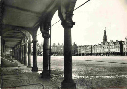 62 - Arras - La Grande Place Et Les Arcades - Carte Dentelée - CPSM Grand Format - Voir Scans Recto-Verso - Arras