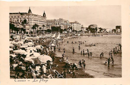 06 - Cannes - La Plage - Scènes De Plage - Animée - Carte Dentelée - CPSM Grand Format - Voir Scans Recto-Verso - Cannes