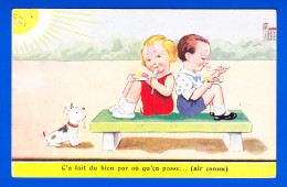 Illust-524P62 Enfants Assis Sur Un Banc, Qui Mangent Un Dessert, Chien, ""ça Fait Du Bien Par Où Qu'ça Passe"", BE - 1900-1949