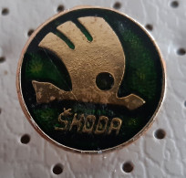 SKODA Auto Car Logo Vintage Pin - Altri & Non Classificati