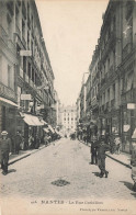 Nantes * La Rue Crébillon * Commerces Magasins - Nantes